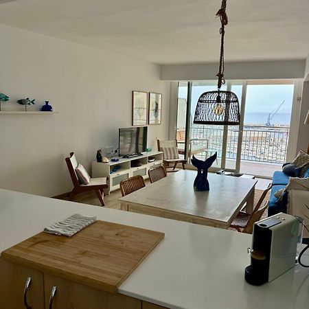 Precioso Apartamento Delante Del Mar En Palamos Exterior photo